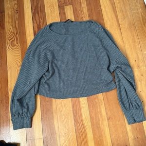 Grey croppped sweater